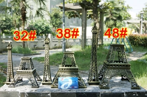 Tre modelli della Torre Eiffel in metallo vintage bronzo da 32cm a 48cm per casa