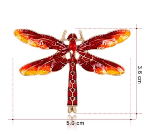 Detailed macro view showing the dragonfly brooch dimensions of 5.0cm width and 3.6cm height