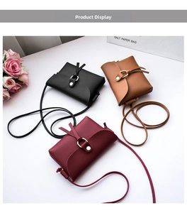 Tre piccole mini borse a tracolla da donna in nero, marrone e bordeaux per cellulari
