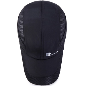 Black quick-dry outdoor sports cap featuring breathable mesh panels and Toutdoors logo