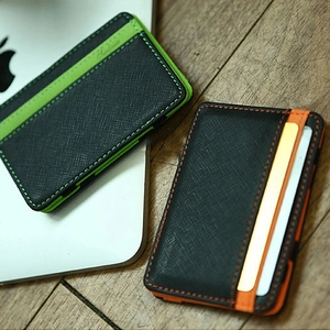 Schlanke Magic Wallet Geldbörse für Herren mit multifunktionalen Kartenfächern und Klappdesign