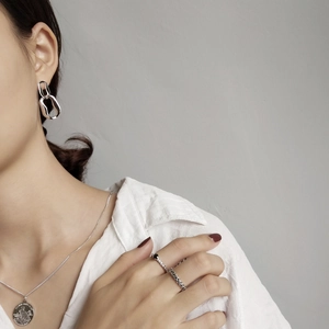 925 sterling silver wide hoop earrings with double chain and modern geometric design