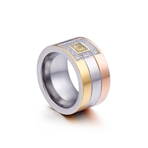 Three-tone titanium steel ring with yellow square main stone and side micro-inlaid diamonds