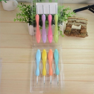 Set of 8 colorful ergonomic crochet hooks with soft handles for comfortable knitting