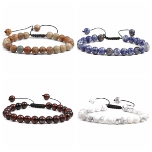Herren-Natursteinarmbänder mit verstellbaren Webseilen in vier verschiedenen Steinfarben