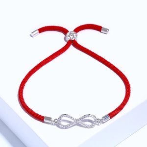 Bracciale infinito intrecciato rosso con pietre di zircone e chiusura regolabile