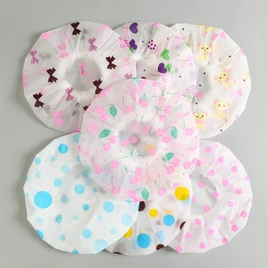 Bonnet de douche imperméable avec bande élastique et motifs mignons de cerises
