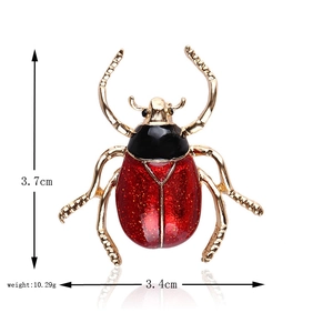 Cute red glitter enamel ladybug beetle brooch pin in gold finish, 3.7cm size
