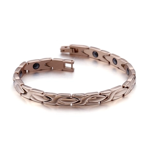 Magnetische therapie armband van roségoud titanium staal met X-schakels en slot