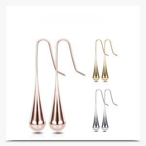 Detailed comparison of water drop earrings in rose gold, gold, and silver finishes