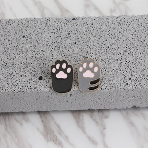 Cute Cat Paw Enamel Pins Zinc Alloy Cartoon Animal Brooch For Clothes Bags Kawaii Accessory Gift For Women Kids