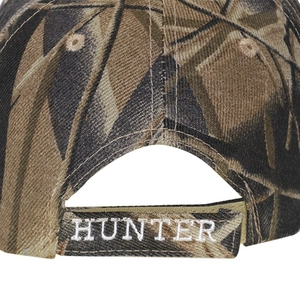 Verstellbare Camouflage Baseballkappe Rückansicht mit weißer HUNTER Bestickung
