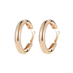 Fashionable thick gold hoop earrings for women with polished geometric round design