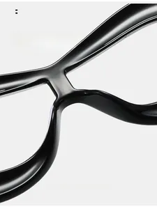 Close-up of integrated comfortable nose pads on black oversized fashion eyewear frame