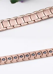 Détails du bracelet en acier inoxydable rose doré avec aimants thérapeutiques noirs
