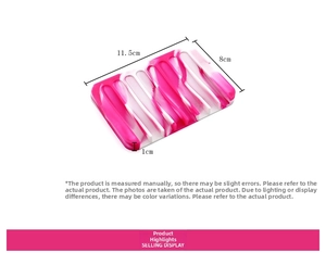 Detail showing 11.5x8cm pink marble silicone soap dish with parallel drainage grooves