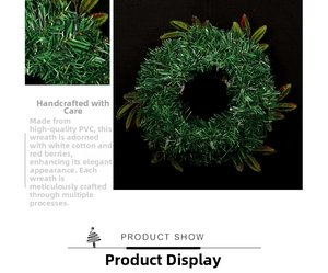 Détail d'une couronne de Noël faite à la main avec aiguilles de pin et baies rouges d'hiver