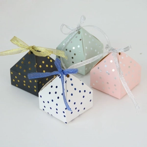 European Pyramid Gift Box Paper Candy Packaging Bronze Dot Pattern Ribbon Decor For Wedding Party