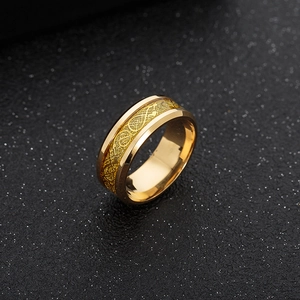 Bague pour homme en acier inoxydable doré avec motif dragon celtique jaune à 45 degrés
