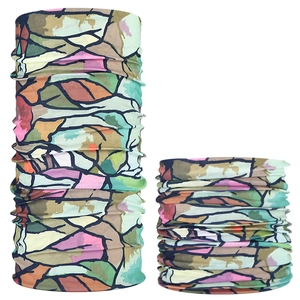 Seamless outdoor neck gaiter with colorful geometric patterns for cycling and sun protection