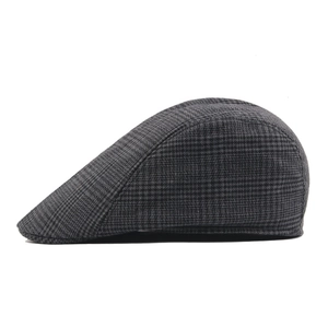 Classic men's houndstooth ivy cap with vintage British plaid pattern in grey and black