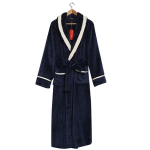 Dicker marineblauer Flanell-Bademantel für Herren mit weißem Rand und Bindegürtel