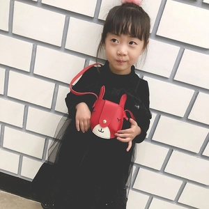 Kids cute red deer-shaped shoulder bag with gold hardware for girls fashion
