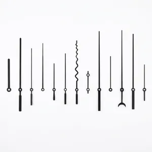 Segunderos minimalistas de metal negro en 13 diseños creativos para relojes de cuarzo