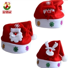 Détails de chapeaux de Noël en peluche avec broderie flocon, motifs Père Noël et élan