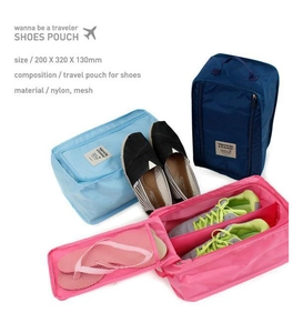 Detailed size 20x32x13cm shoe storage bag with mesh pocket for travel organization
