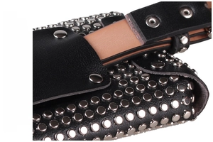 Détail en cuir PU de haute qualité avec rivets argentés pour sac banane style punk