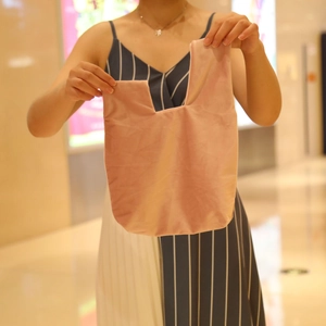 Elegant pink velvet drawstring handbag for wedding favors and party gift packaging