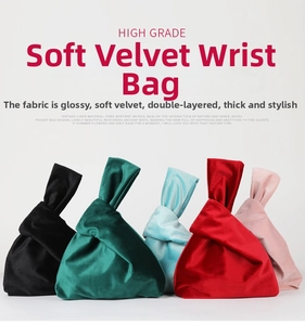 Velvet drawstring wrist bags in black, green, blue, red and pink for gifts