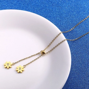Asymmetric 18K gold plated sunflower pendant necklace with zircon and adjustable chain
