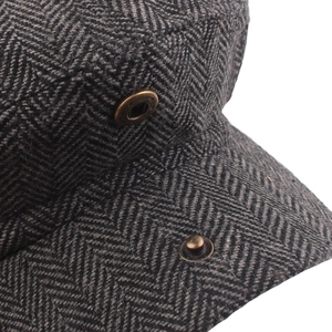 Peaky Blinders style grey herringbone newsboy cap with vintage bronze metal button