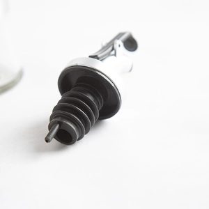 Tapón vertedor de acero inoxidable con sello de silicona para botellas de aceite