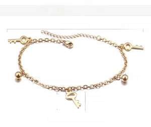 Detailed specs of key pendant anklet with 18K gold vacuum plating and 225mm chain length