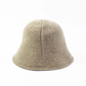 Cappello da pescatore in maglia beige minimalista da donna con design in lana invernale