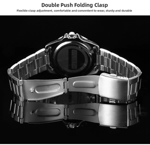 Details des Edelstahl-Uhrenarmbands mit einem sicheren Doppel-Druck-Faltschloss