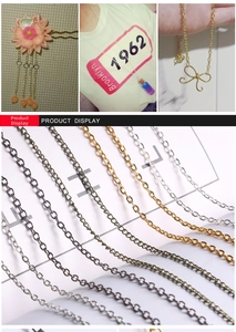 Accessori per gioielli fai-da-te con catene multicolore e decorazioni in perline fatte a mano