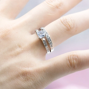 Elegant princess cut zircon wedding ring set for couples in polished silver finish