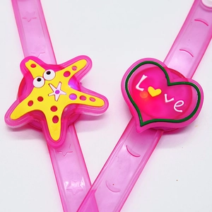 Children glowing slap bracelet silicone flashing toy star and heart design cute LED wristband