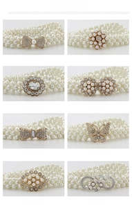 Plusieurs modèles de ceintures élastiques en perles avec boucles à fleurs et strass