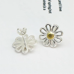 Minimalist daisy stud earrings in silver and gold finish with butterfly backing