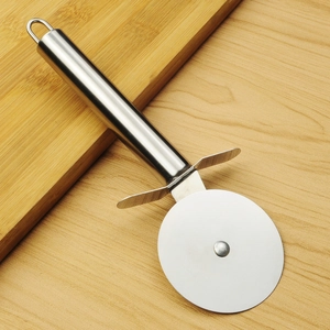 Professional 430 stainless steel pizza cutter wheel with ergonomic handle on wood surface