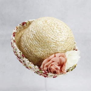 Straw sun hat for women with floral lace ribbon and large mesh flower accents