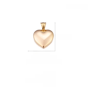 Pendentif cœur en plaqué or 18K avec dimensions de 23mm et finition par placage sous vide