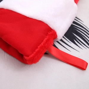 Chaussette de Noël classique rouge en peluche avec bordure blanche et boucle de ruban