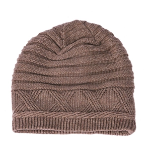 Winter thermal thick knit beanie hat in brown with fleece lining for outdoor skiing