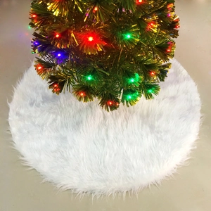 Pure white plush Christmas tree skirt 78cm, soft round holiday floor decor for tree base